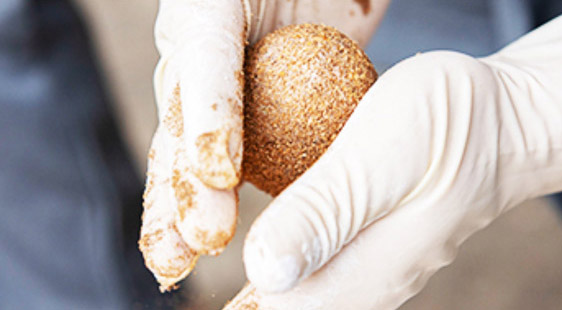 采用無鉛工藝及淡鹽技術(shù)，非遺傳承